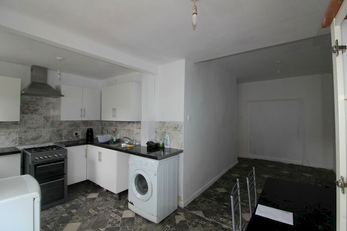 4 Bedroom Terraced House To Rent In Royston Avenue, London, E4