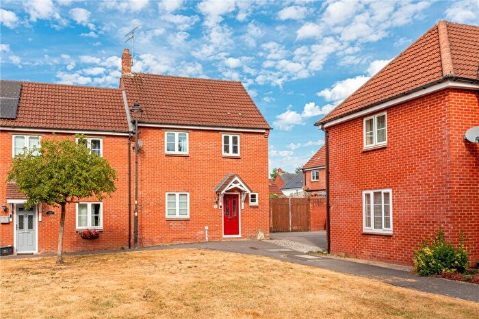 3 Bedroom End Of Terrace House For Sale In Jubilee Road, Devizes, Wiltshire, SN10