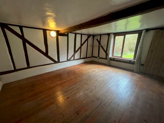 1 Bedroom Flat To Rent In Holl Lane, Reymerston, NR9