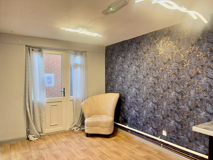 Shop To Rent In High Street, Coningsby, Lincoln, LN4