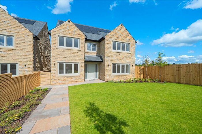 5 Bedroom Detached House For Sale In The Nook, Tingley, Wakefield, West Yorkshire, WF3
