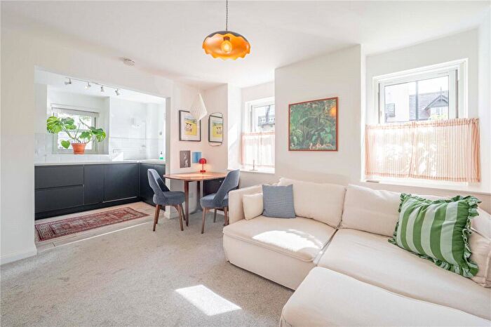 1 Bedroom Apartment For Sale In Gloucester Street, Leamington Spa, CV31