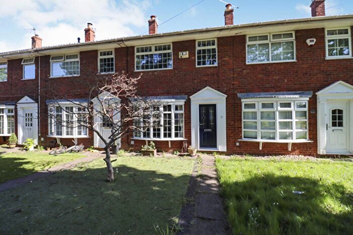 3 Bedroom Terraced House For Sale In Langley Close, Spital, CH63