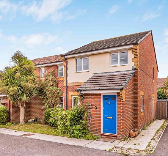 3 Bedroom Semi-Detached House For Sale In Bramley Gardens, Emsworth, PO10