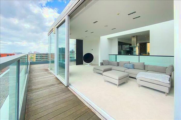 2 Bedroom Flat To Rent In Timber Wharf, Worsley Street, Manchester, M15