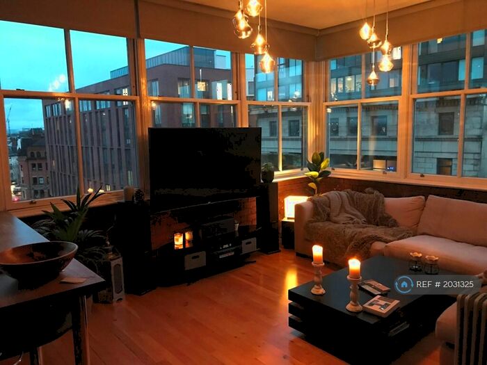 2 Bedroom Flat To Rent In Church Street, Manchester, M4