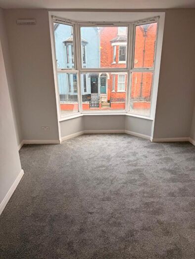 1 Bedroom Flat To Rent In Monks Road, Lincoln, Lincolnshire, LN2