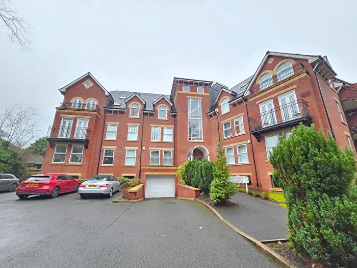 3 Bedroom Flat For Sale In Spath Road, Manchester, M20