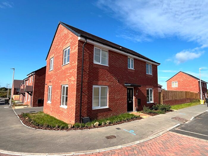 4 Bedroom Detached House For Sale In Tame Way, Bulkington, CV12