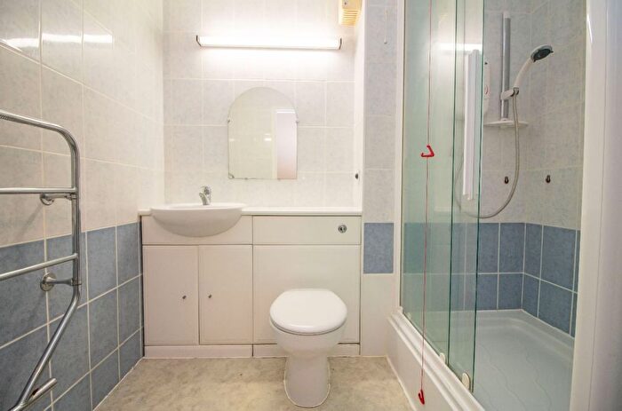 1 Bedroom Flat For Sale In Homewater House, Hulbert Road, Waterlooville, PO7