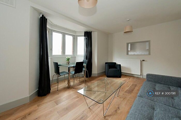 1 Bedroom Flat To Rent In Upper Street, London, N1
