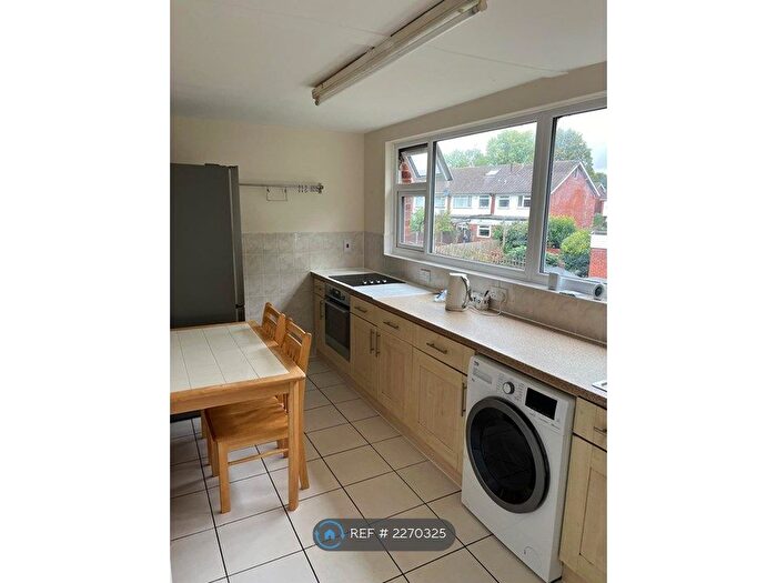 3 Bedroom Semi-Detached House To Rent In Crosier Road, Ickenham, UB10