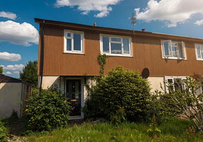 3 Bedroom Semi-Detached House For Sale In Slinn Road, Christchurch, Dorset, BH23