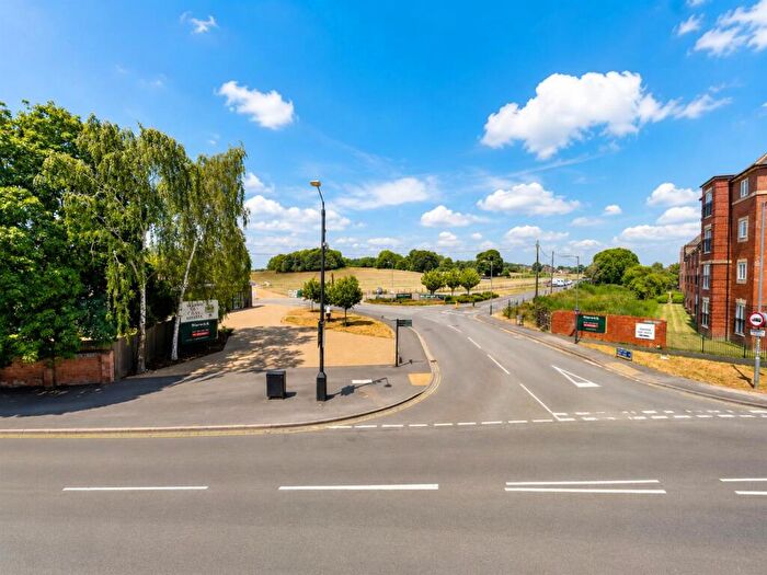 1 Bedroom Flat To Rent In Crompton Court, Hampton Street, Warwick, CV34