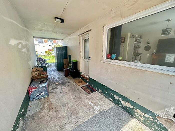 2 Bedroom Semi-Detached House For Sale In Artist Row, Fortuneswell, Portland, Dorset, DT5