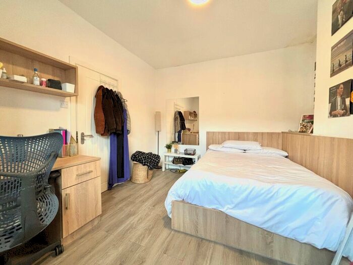 2 Bedroom Terraced House To Rent In Villiers Street, Leamington Spa, CV32