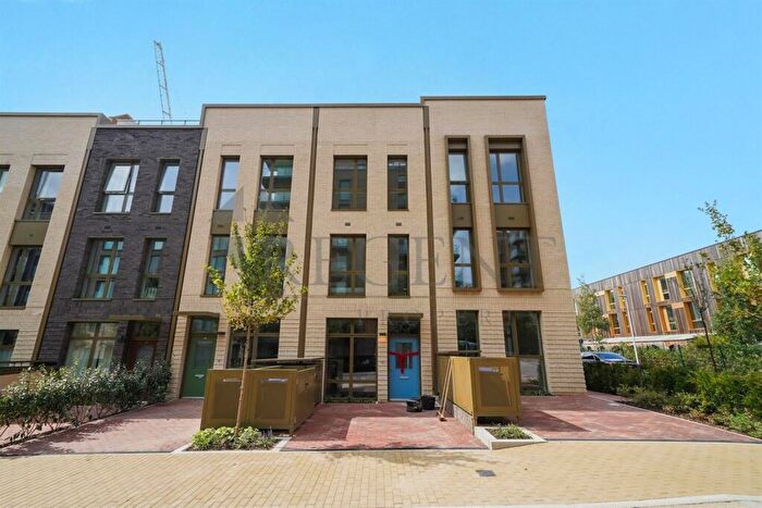 4 Bedroom Terraced House To Rent In Handley Drive, Greenwich, SE3