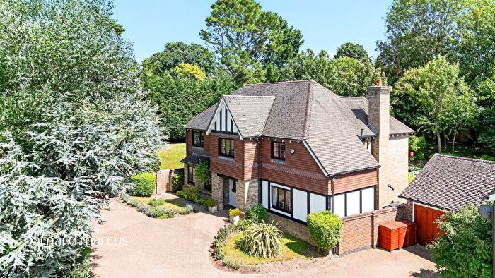 5 Bedroom Detached House For Sale In Claremount Gardens, Epsom, KT18