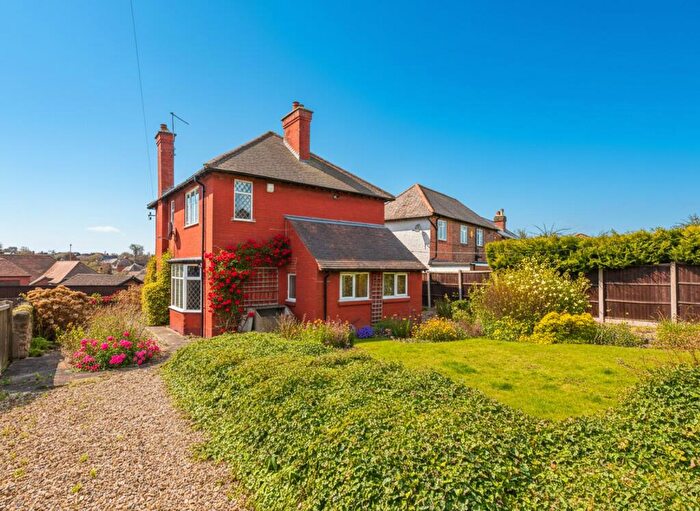 3 Bedroom Detached House For Sale In Park Avenue, Woodthorpe, Nottingham, NG5