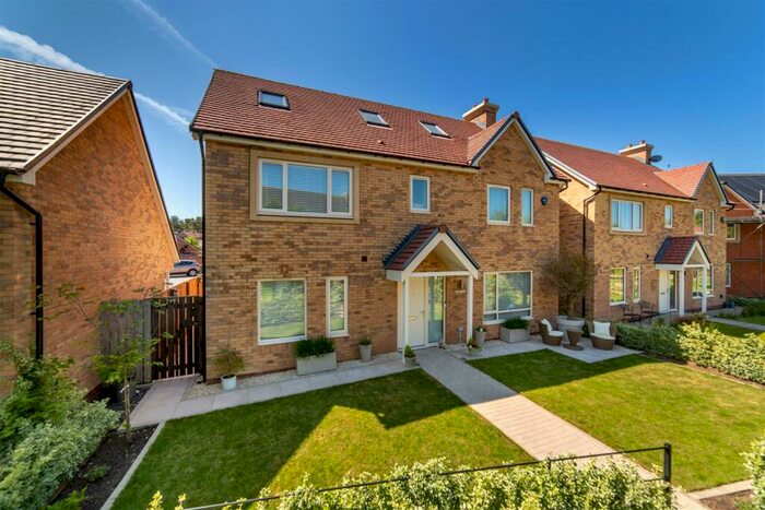 5 Bedroom Detached House For Sale In Eden Walk, St. Mary Park, Morpeth, NE61