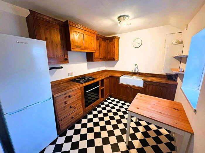 2 Bedroom Flat To Rent In Stapleton Road, Easton, Bristol, BS5