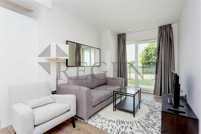 2 Bedroom Flat To Rent In Willow Court, Cambridge Road, KT1
