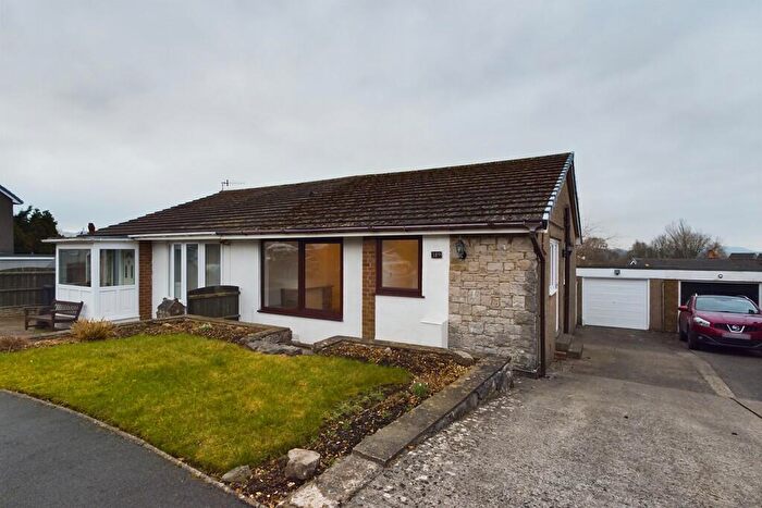 2 Bedroom Semi-Detached Bungalow To Rent In Vicarage Drive, Kendal, Cumbria, LA9