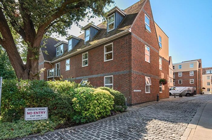1 Bedroom Apartment For Sale In Shippam Street, Chichester, PO19