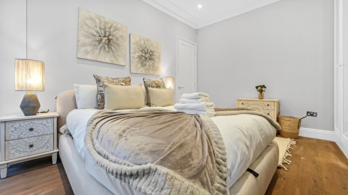 1 Bedroom Flat To Rent In Addison Road, London, W14