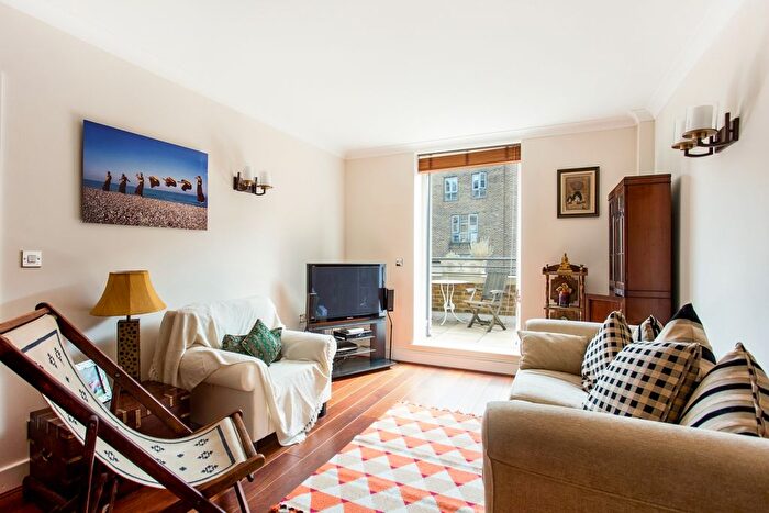 2 Bedroom Flat To Rent In Essex Road, London, N1