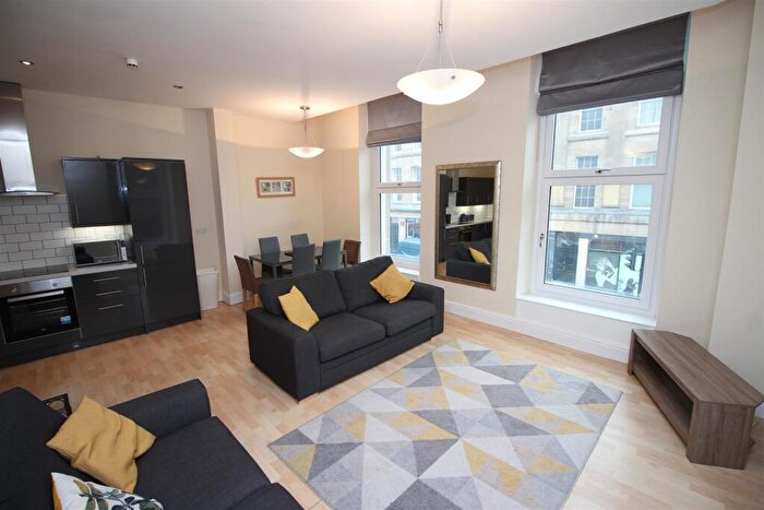 2 Bedroom Apartment To Rent In Grainger Street, Newcastle Upon Tyne, NE1