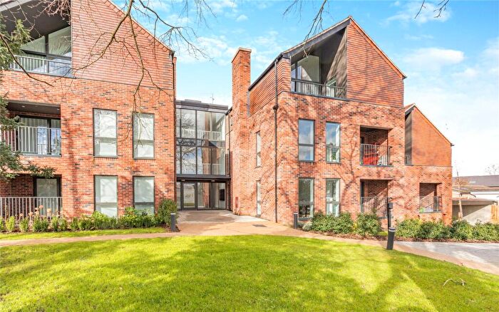 2 Bedroom Apartment To Rent In Hills Road, Cambridge, Cambridgeshire, CB2