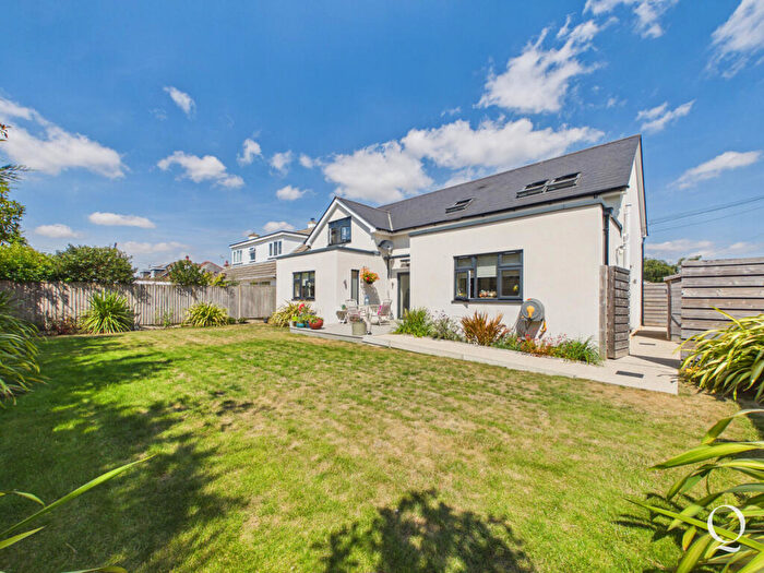 4 Bedroom Detached House For Sale In Corfe View Road, Corfe Mullen, BH21