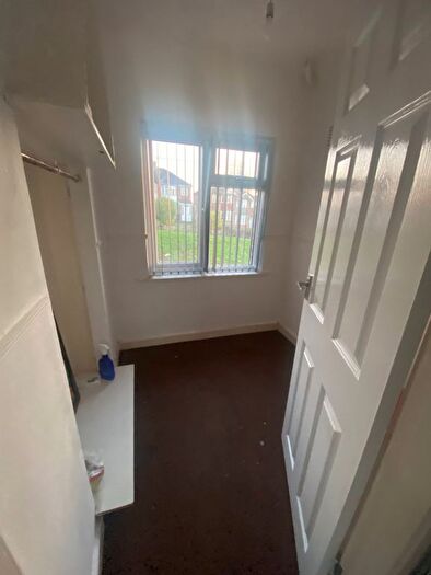 3 Bedroom Semi Detached House To Rent In Rocky Lane Great Barr, Birmingham, West Midlands, B42