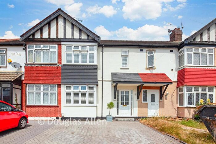 3 Bedroom Terraced House For Sale In Salcombe Drive, Chadwell Heath, Essex, RM6