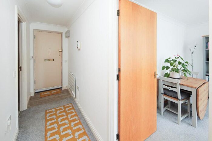 1 Bedroom Flat For Sale In Oakfield House, Binswood Avenue, Leamington Spa, CV32
