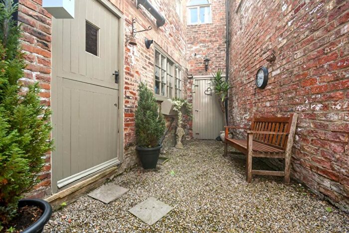 4 Bedroom Terraced House For Sale In Low Skellgate, Ripon, HG4