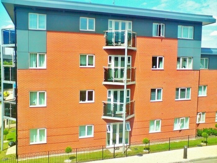 2 Bedroom Flat To Rent In Conisbrough Keep, Coventry, CV1