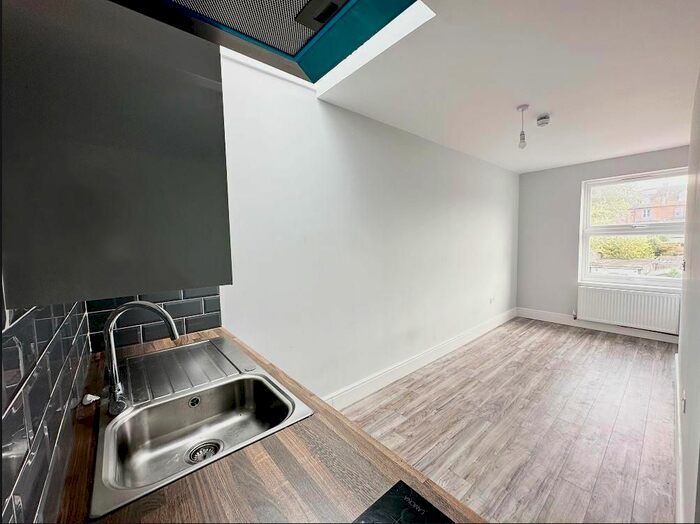 1 Bedroom Flat To Rent In London Road, Bexhill On Sea, East Sussex, TN39