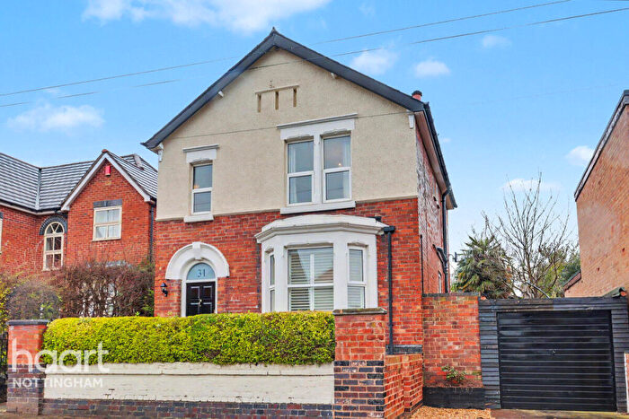 4 Bedroom Detached House For Sale In Lime Grove, Stapleford, NG9