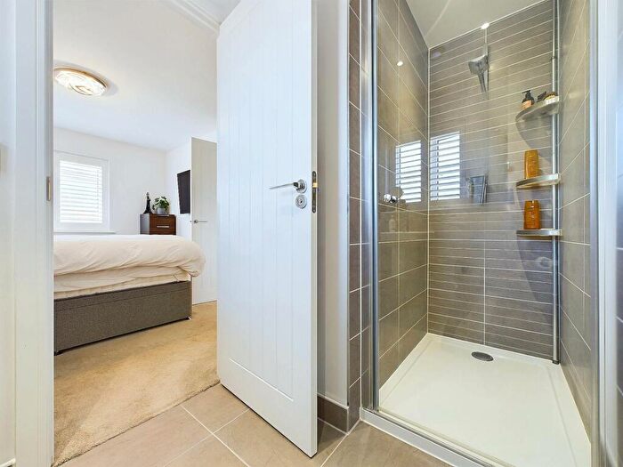 3 Bedroom Detached House For Sale In Harrow Road, Longwick - Stunning Three Bedroom Modern Home, HP27