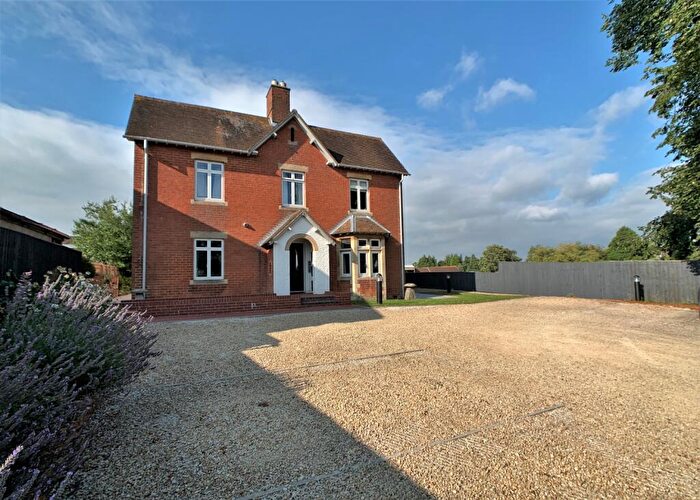 1 Bedroom Flat To Rent In Challow Road, Wantage, OX12