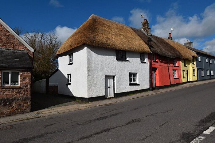 3 Bedroom End Terrace House For Sale In Bridge Street, Hatherleigh, Okehampton, EX20