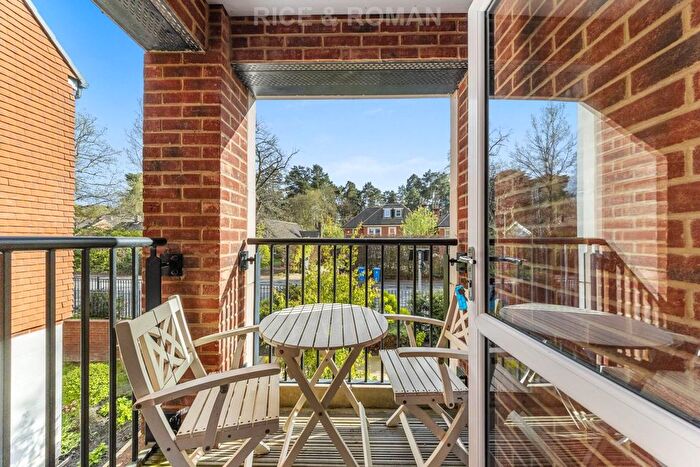 1 Bedroom Flat For Sale In Birch Place, Crowthorne, RG45