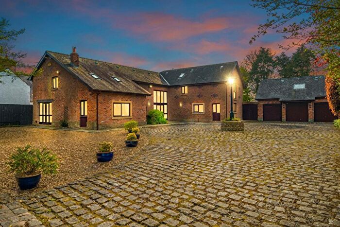 6 Bedroom Barn Conversion For Sale In Meadow Lane, Croston, PR26