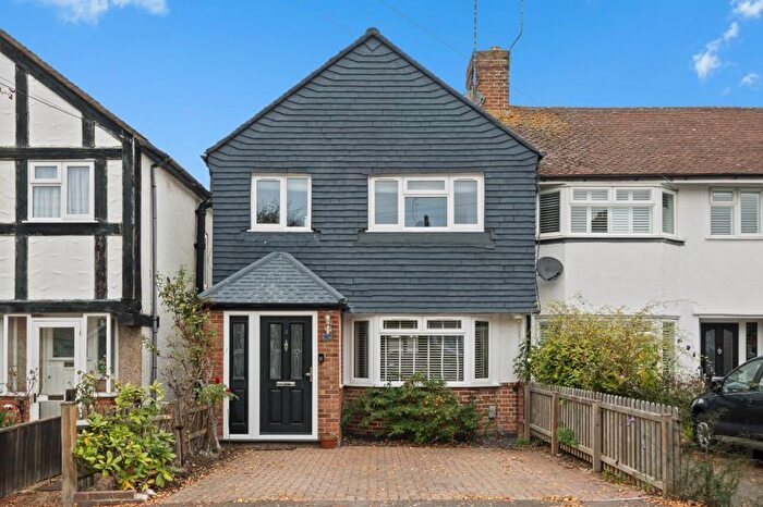 3 Bedroom End Terrace House For Sale In Merrilands Road, Worcester Park, KT4