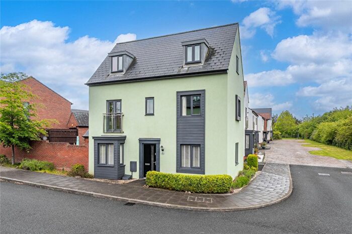 4 Bedroom Detached House For Sale In Barclay Fold, Telford, Shropshire, TF3