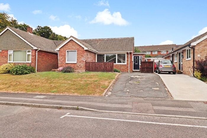 3 Bedroom Semi Detached Bungalow For Sale In Chestnut Close, Whitfield, Dover, Kent, CT16