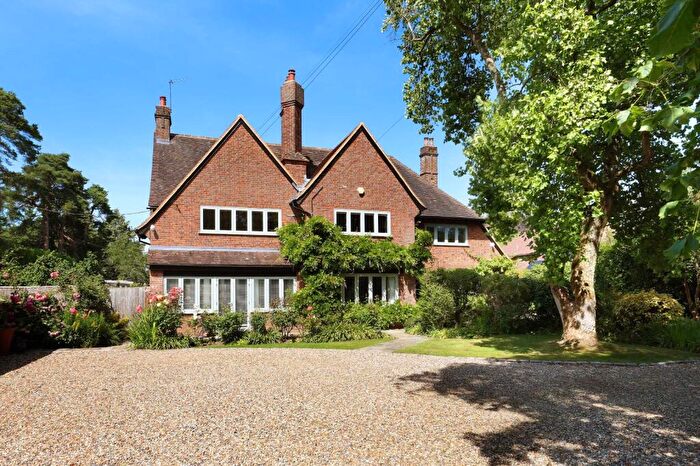 5 Bedroom Detached House For Sale In Hervines Road, Amersham, Buckinghamshire, HP6