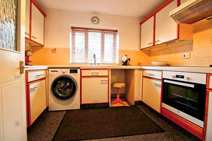 2 Bedroom Flat For Sale In Church Bailey, Westham, Pevensey, BN24